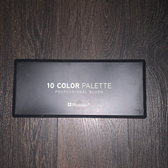 Barely used or swatched blush palette - Picture 4 of 5